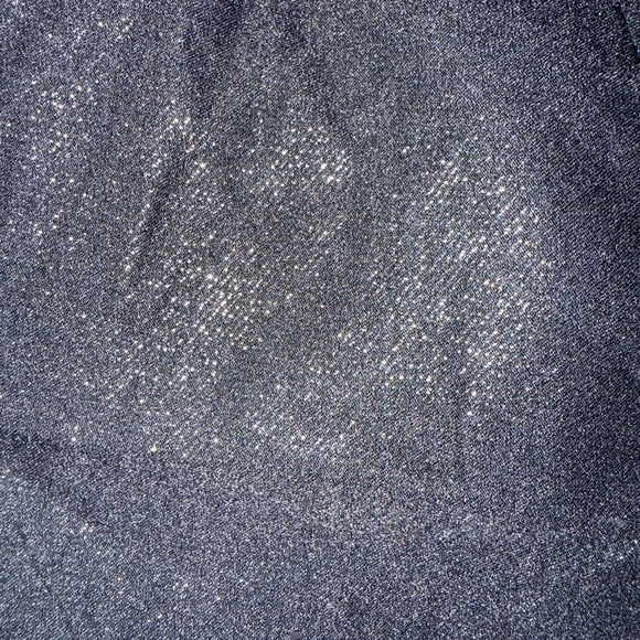 NWT Hue
Women's High Rise Shimmer Flare Leggings Pants Medium - Picture 9 of 9